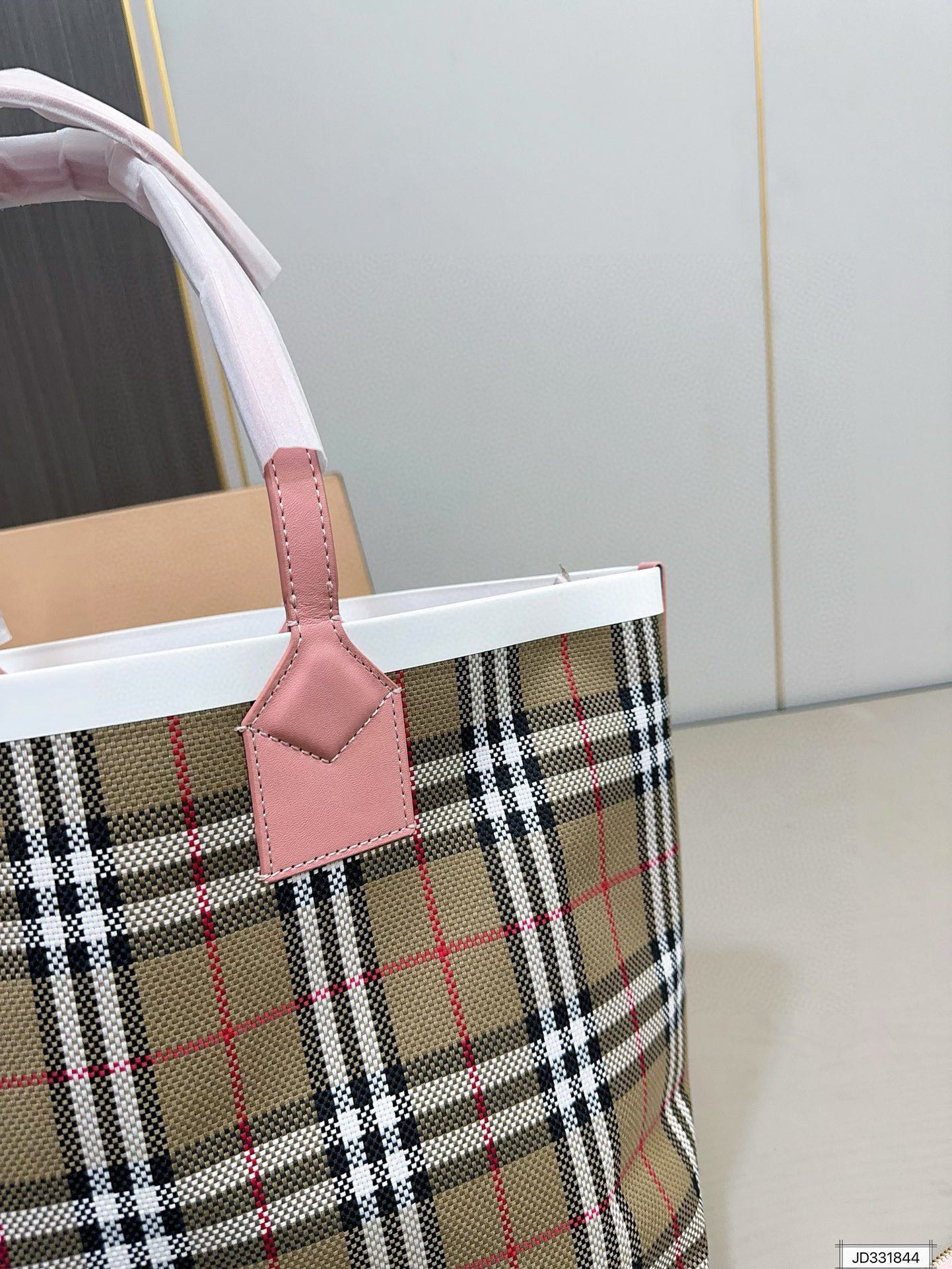 Burberry product image
